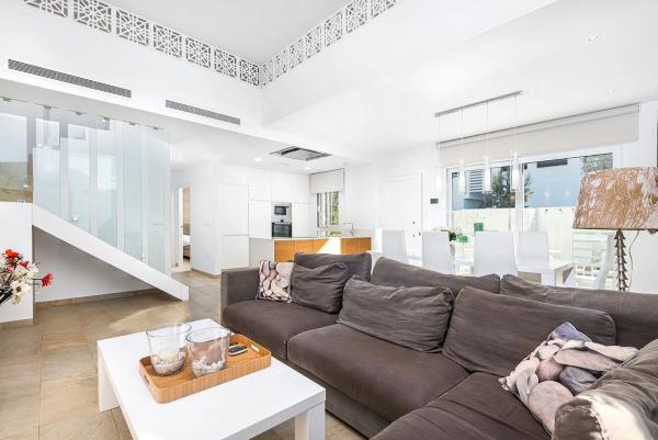 Casa independiente en avenida l'Oliveró