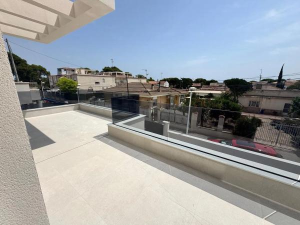 Casa independiente en Urbanización Costa Bella, 50