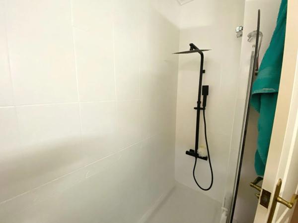 Casa independiente en avenida Joaquín Chapaprieta