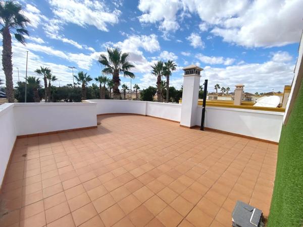 Casa independiente en avenida Joaquín Chapaprieta