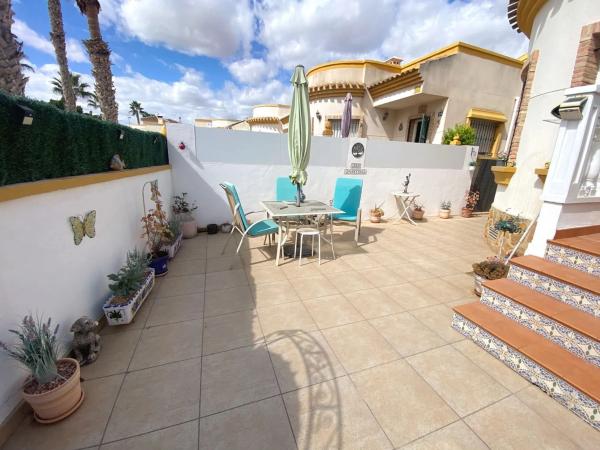 Casa independiente en avenida Joaquín Chapaprieta