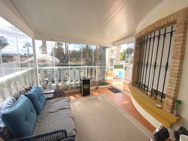 Casa independiente en avenida Joaquín Chapaprieta