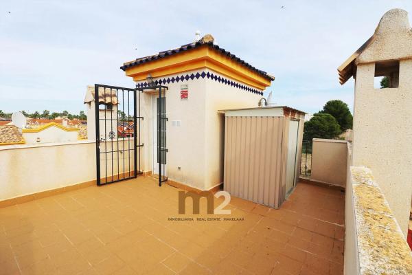 Chalet adosado en avenida l'Herba Bona