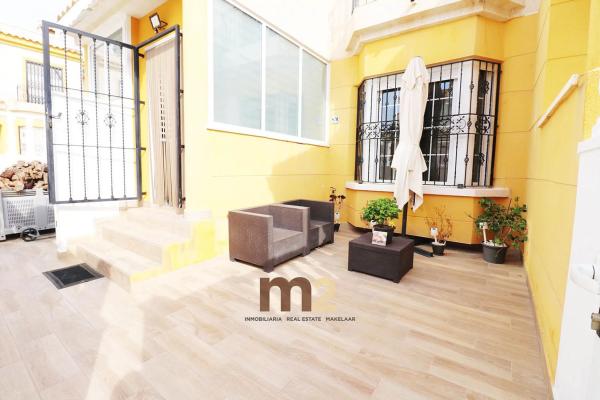 Chalet adosado en avenida l'Herba Bona