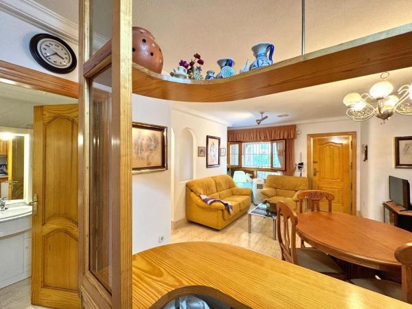 Casa independiente en calle Italia