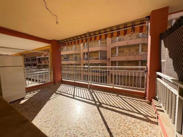 Piso en calle Ramon y Cajal, 19