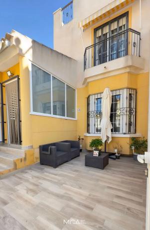 Chalet adosado en calle la Malva Rosa s/n