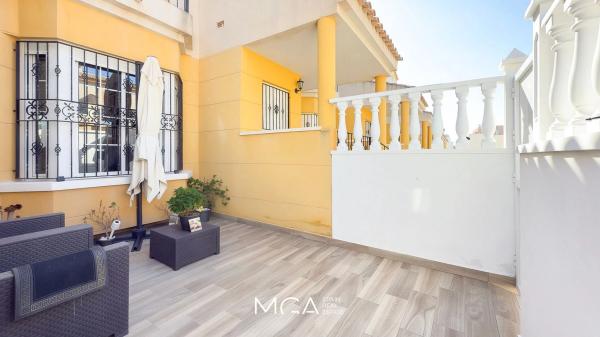 Chalet adosado en calle la Malva Rosa s/n