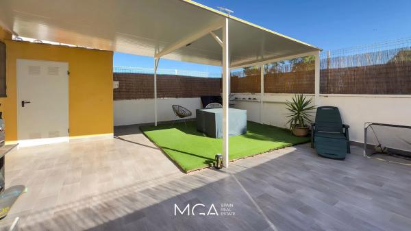 Chalet adosado en calle la Malva Rosa s/n