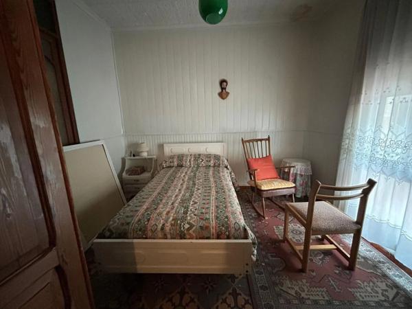 Casa de pueblo en avenida del País Valencià