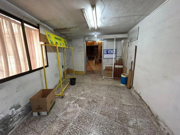 Casa de pueblo en avenida del País Valencià