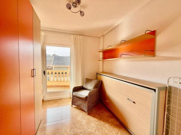 Chalet adosado en avenida de Cervantes