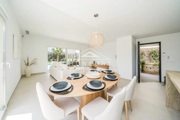 Chalet en Los Montesinos