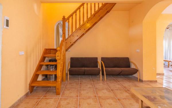 Casa independiente en calle Daya Nueva