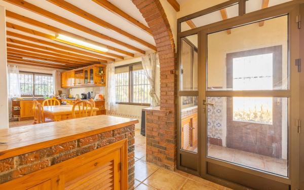 Casa independiente en calle Daya Nueva