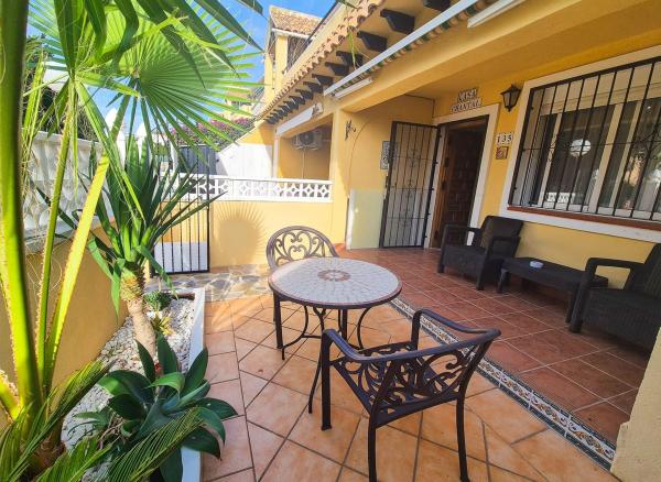 Chalet pareado en calle Mandarino, 10