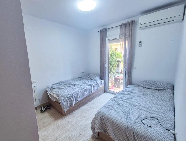 Chalet pareado en calle Mandarino, 10