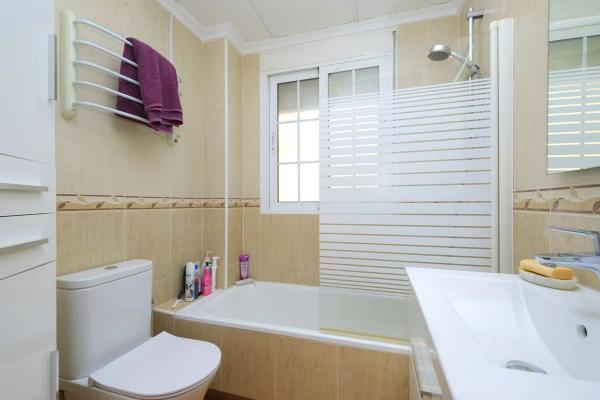 Chalet en Los Montesinos