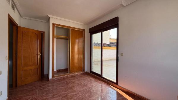 Casa independiente en calle las Escuelas