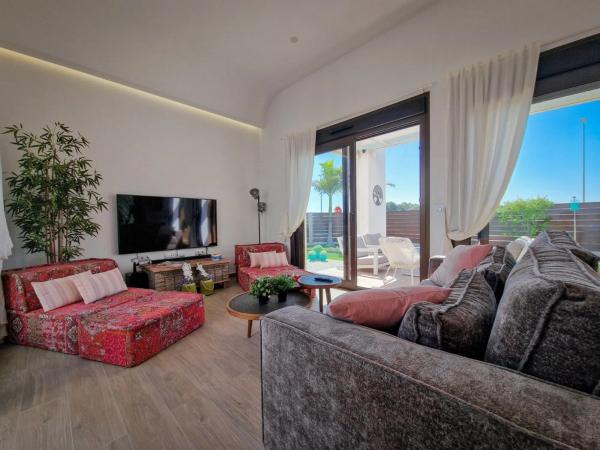 Chalet en calle Guanábano