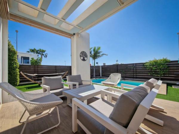 Chalet en calle Guanábano