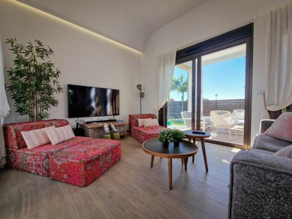 Chalet en calle Guanábano