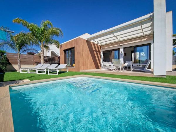 Chalet en calle Guanábano