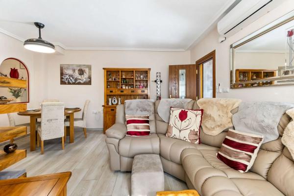 Chalet pareado en calle Ciruelo