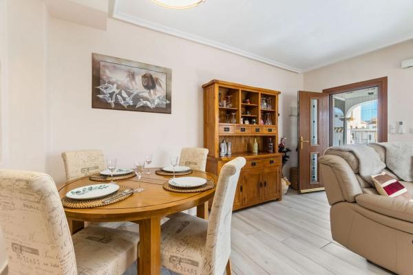 Chalet pareado en calle Ciruelo