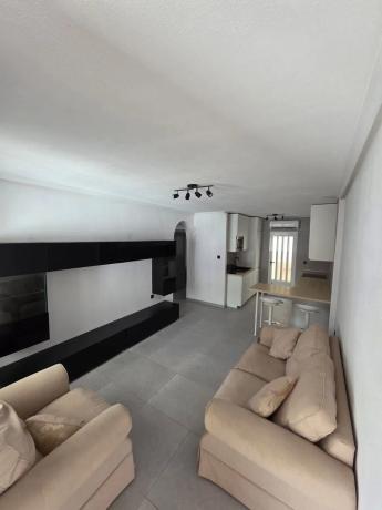 Piso en calle Albaricoquero, 699