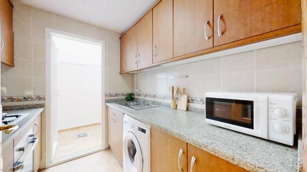 Casa independiente en calle Laurel