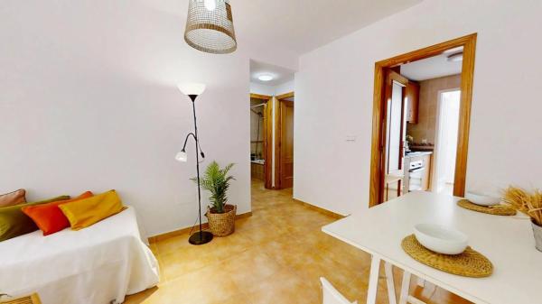 Casa independiente en calle Laurel