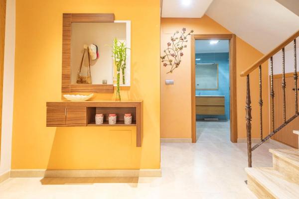 Chalet adosado en calle los Cabreras