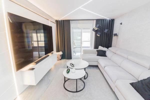 Piso en avenida Teodomiro