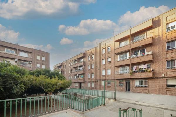 Piso en calle Comparsas, 1