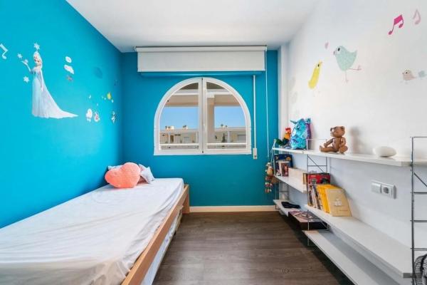 Piso en avenida de las Adelfas, 24