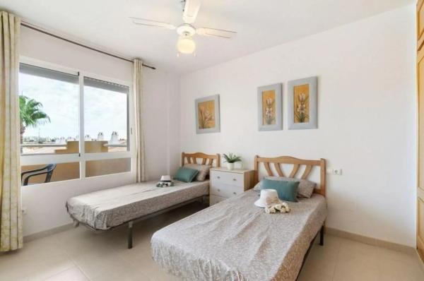 Piso en calle Emilia Pardo Bazan, 6