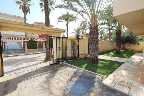Chalet en Barrio Cabo Roig