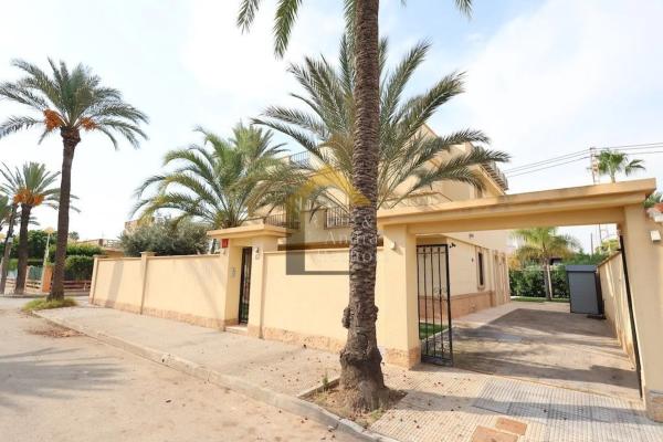 Chalet en Barrio Cabo Roig