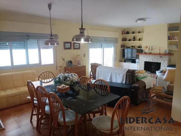 Chalet pareado en ronda de Garcilaso de la Vega, 19