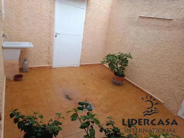 Chalet pareado en ronda de Garcilaso de la Vega, 19