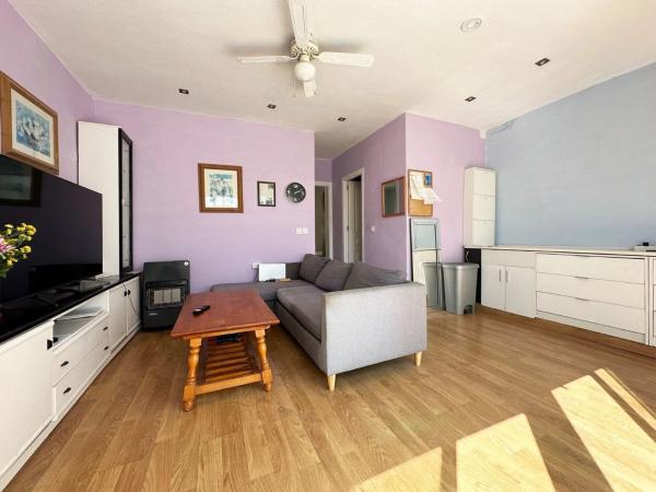 Casa independiente en calle Isla Cabrera, 2 -24