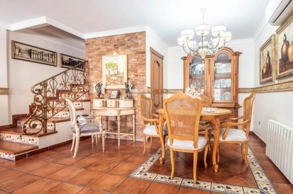 Chalet adosado en calle Salzillo