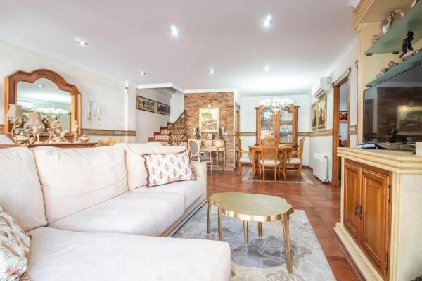 Chalet adosado en calle Salzillo