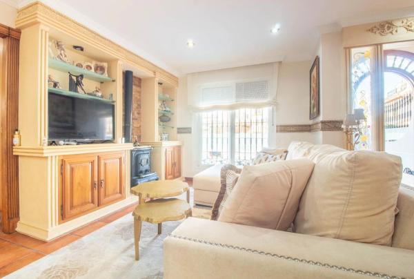 Chalet adosado en calle Salzillo