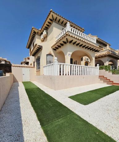 Chalet adosado en C. Cabo Punta de Tarifa, 90