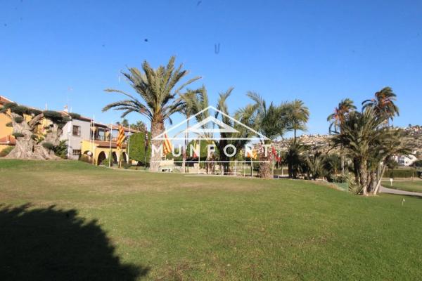 Chalet en Barrio Lomas de Cabo Roig-Los Dolses