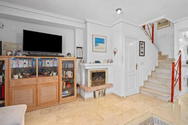 Chalet en Barrio Lomas de Cabo Roig-Los Dolses