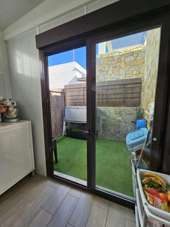 Chalet en calle Cantábrico, 13