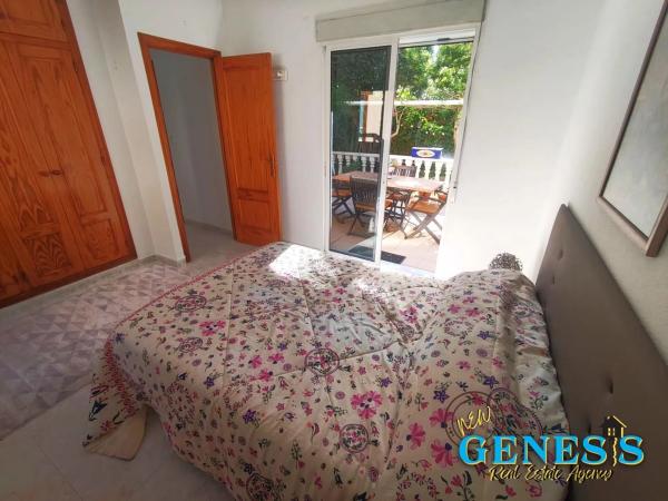 Chalet pareado en calle Cabo de la Nao, 38